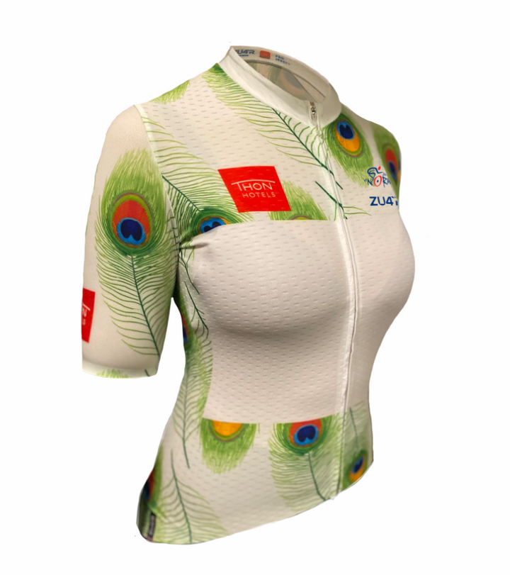 Thon Peacock  - DAME